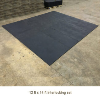 Set of interlocking stable or gym mats